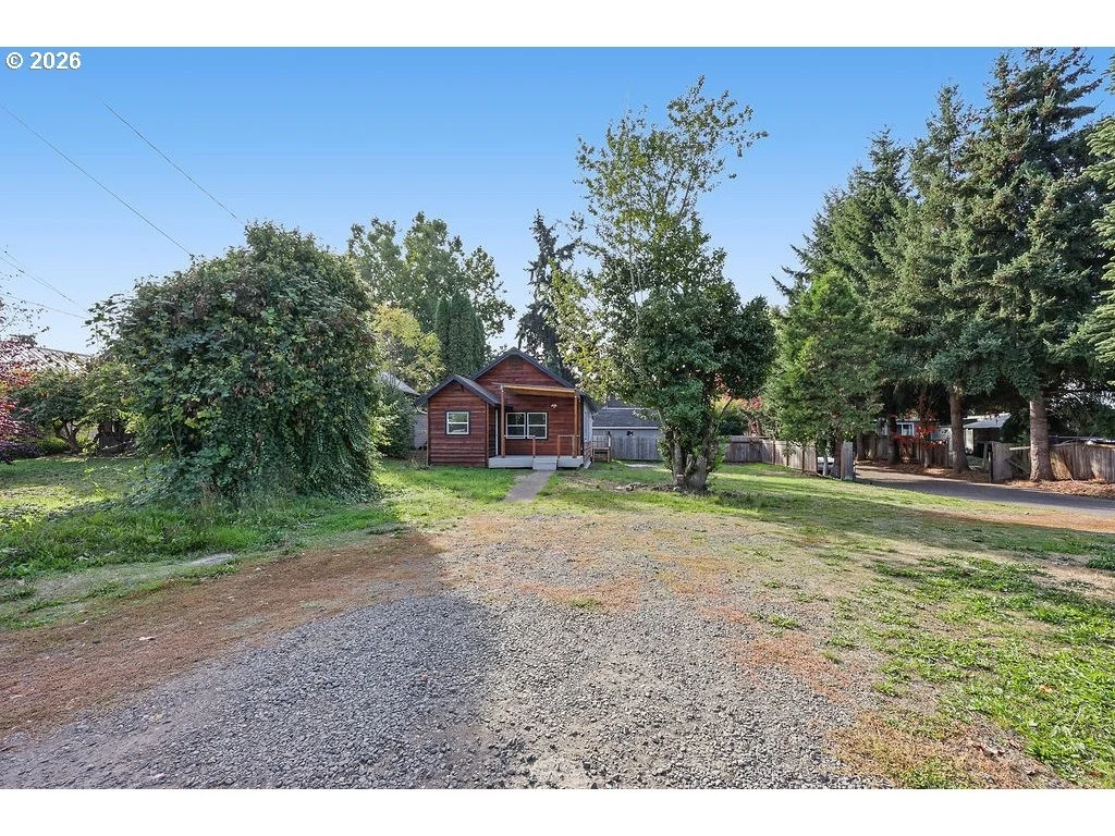 Photo of 140 HANSEN LN
