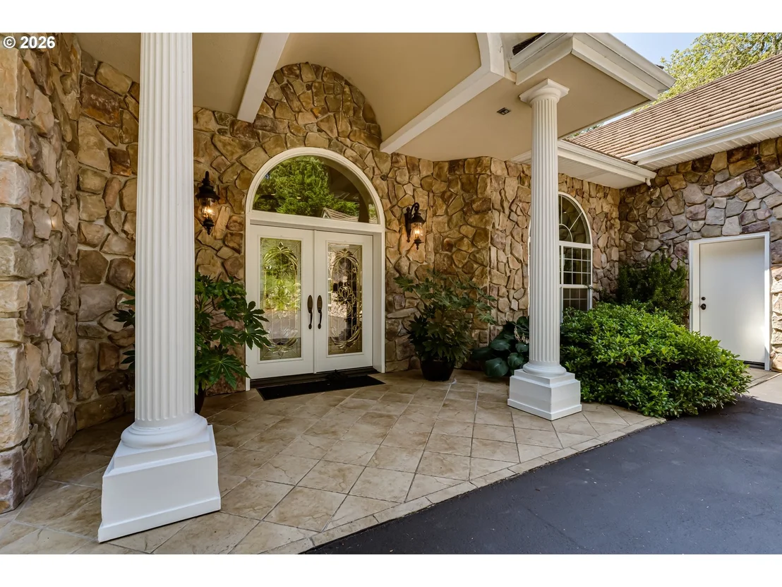 Photo of 32825 KESTREL LN