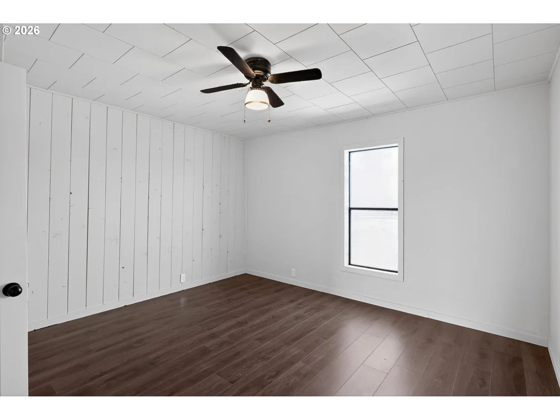 Photo of 25660 SPRAGUE RIVER RD