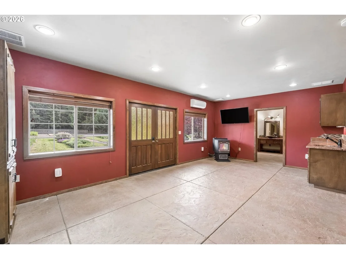 Photo of 33670 MCKENZIE VIEW DR