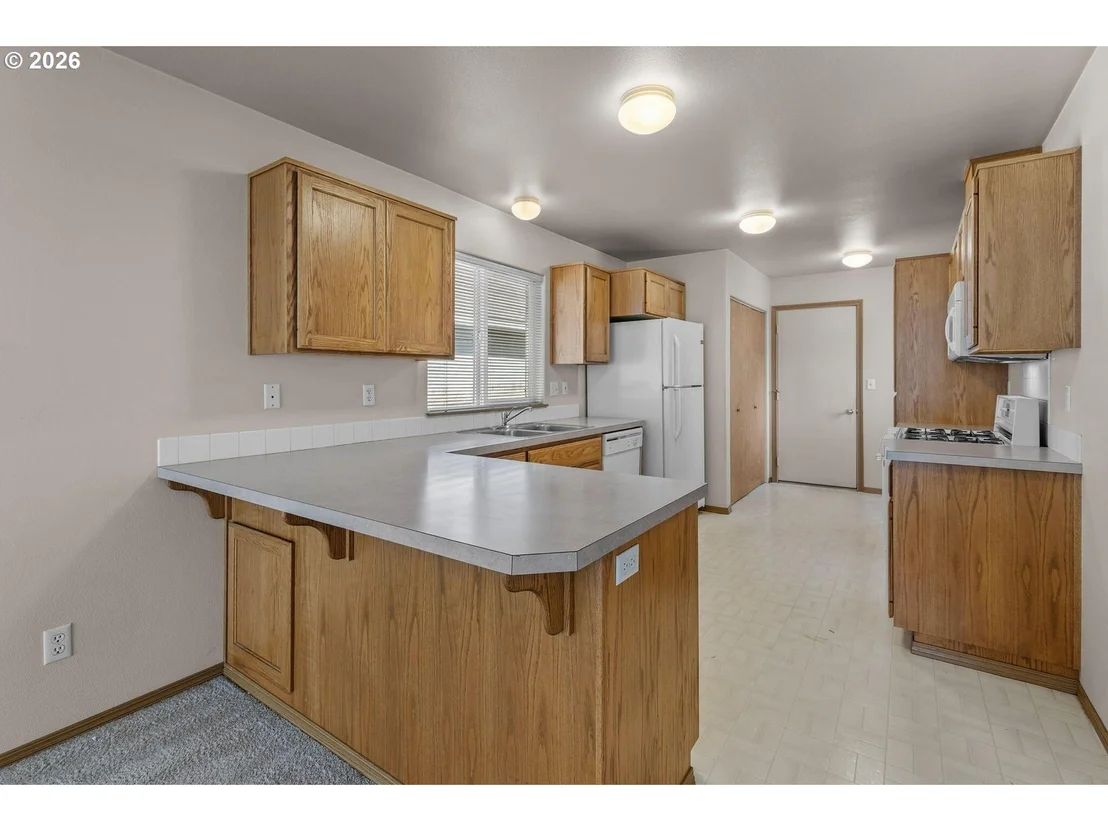 Photo of 1608 NW ELGIN AVE