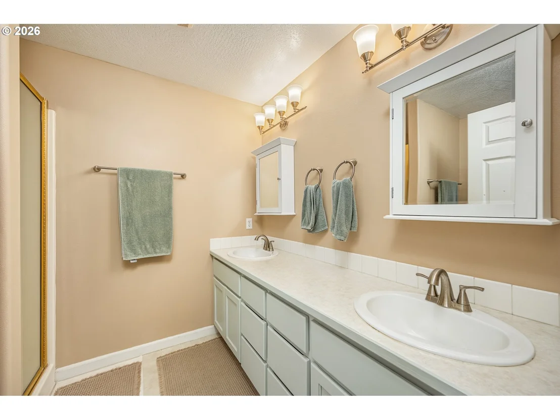 Photo of 1061 APPLEGATE PL