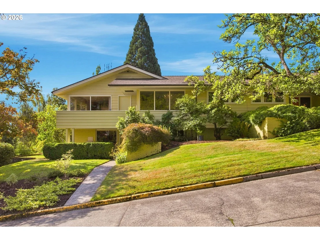 Photo of 60 W 22ND AVE