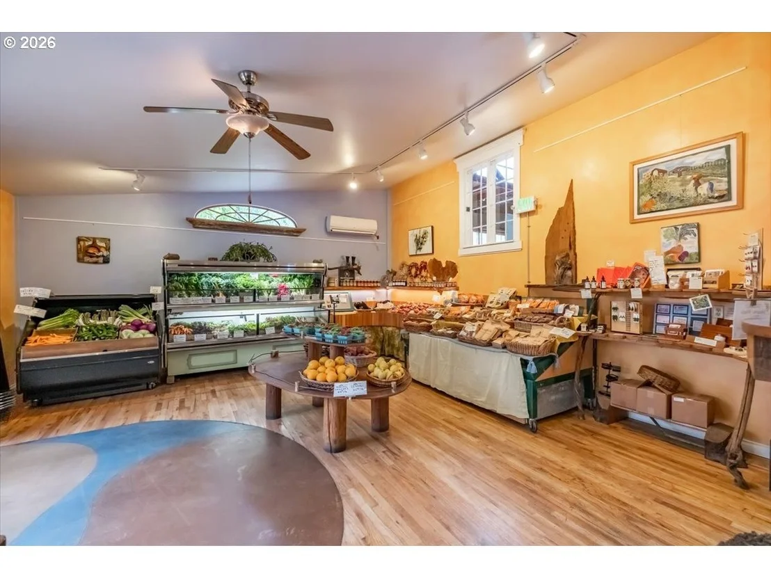 Photo of 25159 GRANGE HALL RD