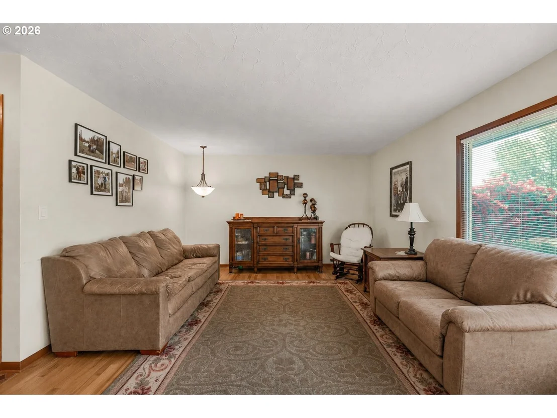 Photo of 230 PARK DR