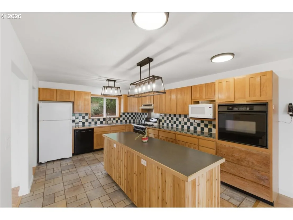 Photo of 38289 S RUBY LOOP