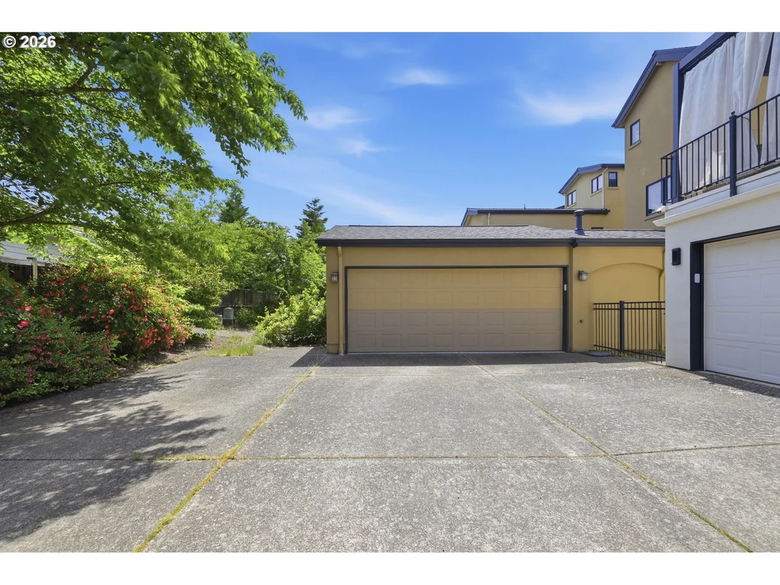 Photo of 2909 LORD BYRON PL