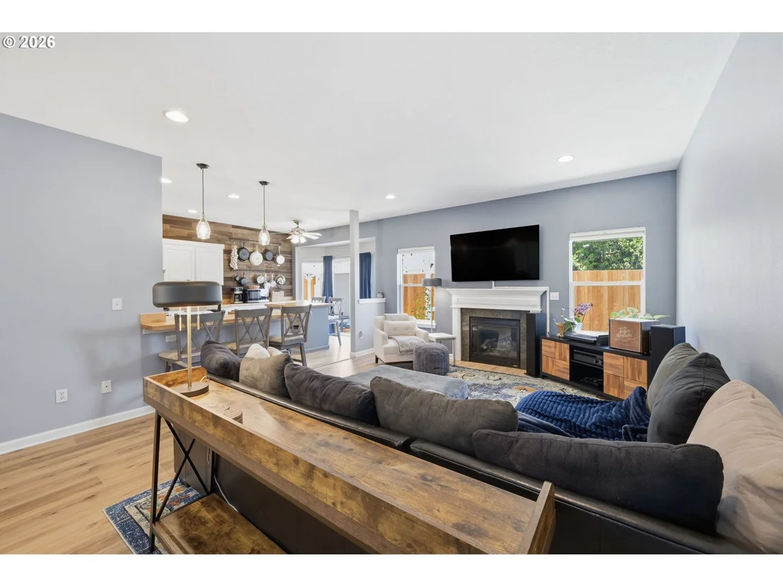 Photo of 2910 RIVER RD