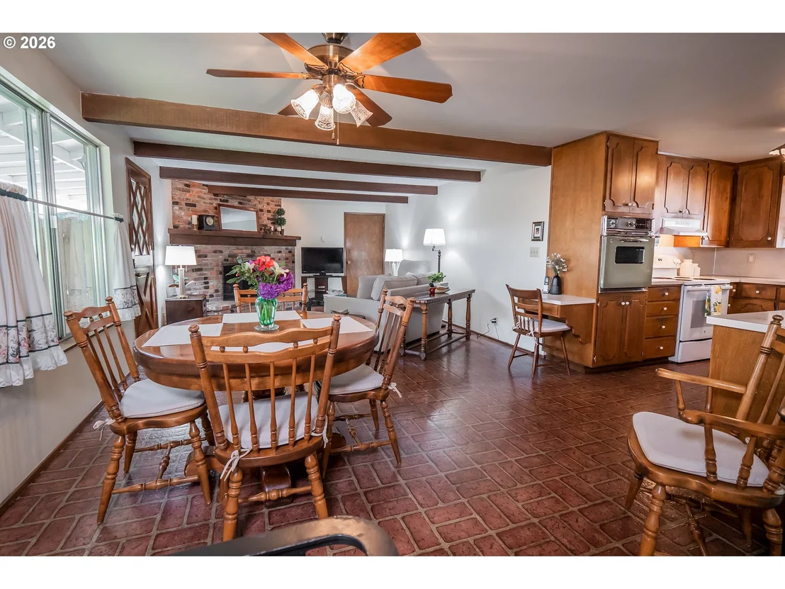 Photo of 1421 Lawnridge AVE
