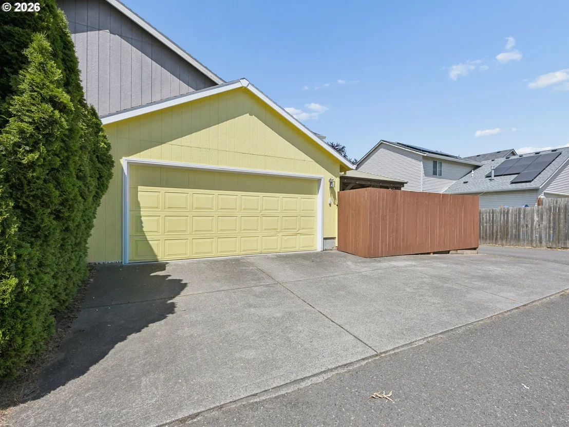 Photo of 644 SE MYRTLEWOOD PL