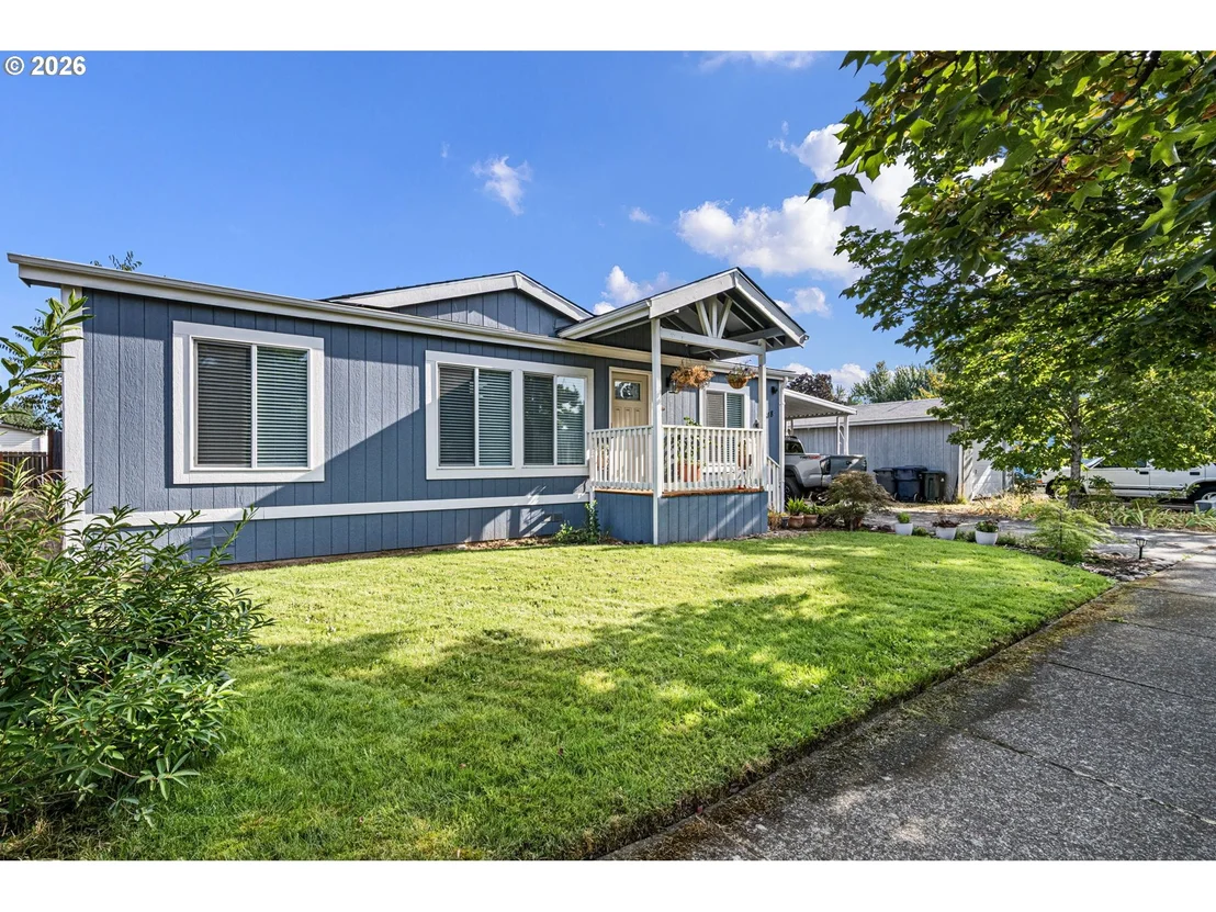 Photo of 518 SCOTTS GLEN DR