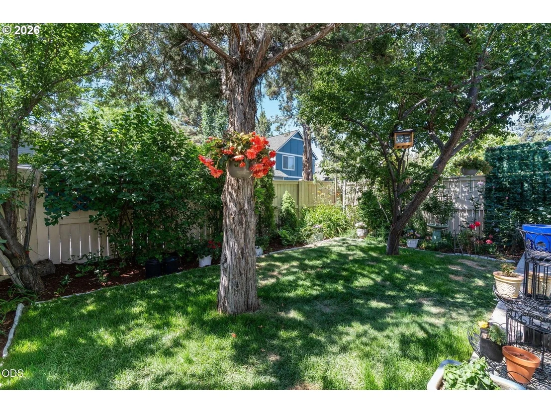 Photo of 20621 COUPLES LN