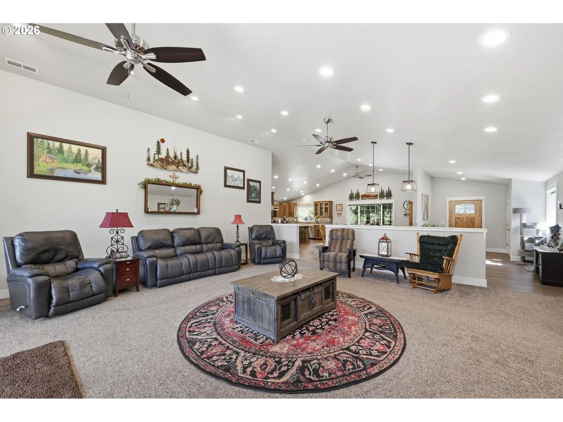 Photo of 93684 MARCOLA RD