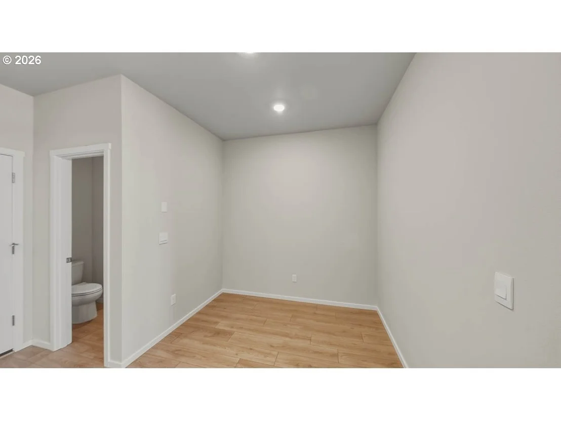 Photo of 3512 SW Royal AVE