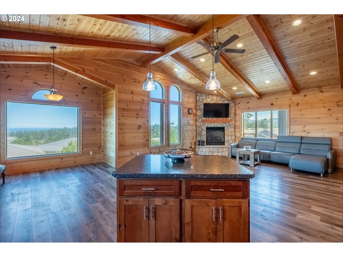 Photo of 21 TWIN TREE CT