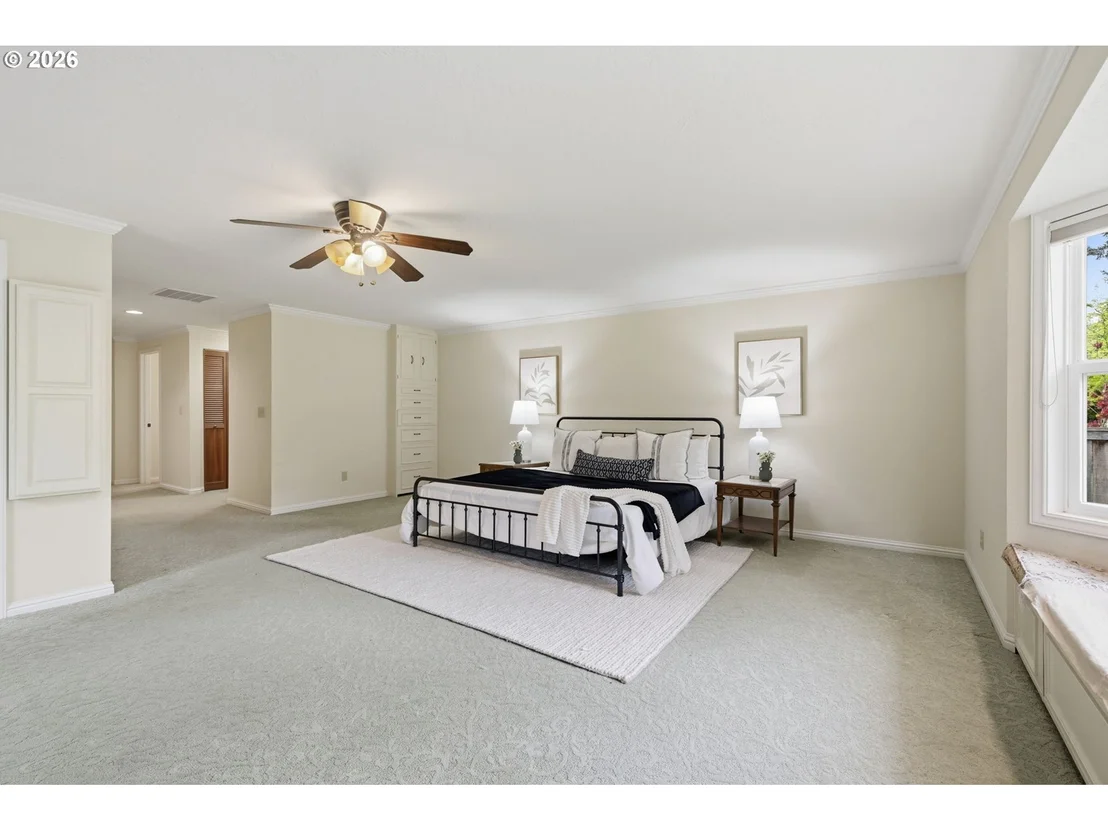 Photo of 394 CHERRY DR