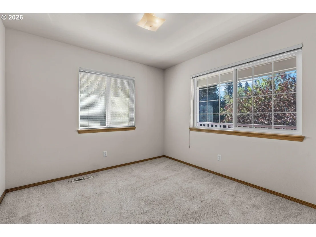 Photo of 1608 NW ELGIN AVE