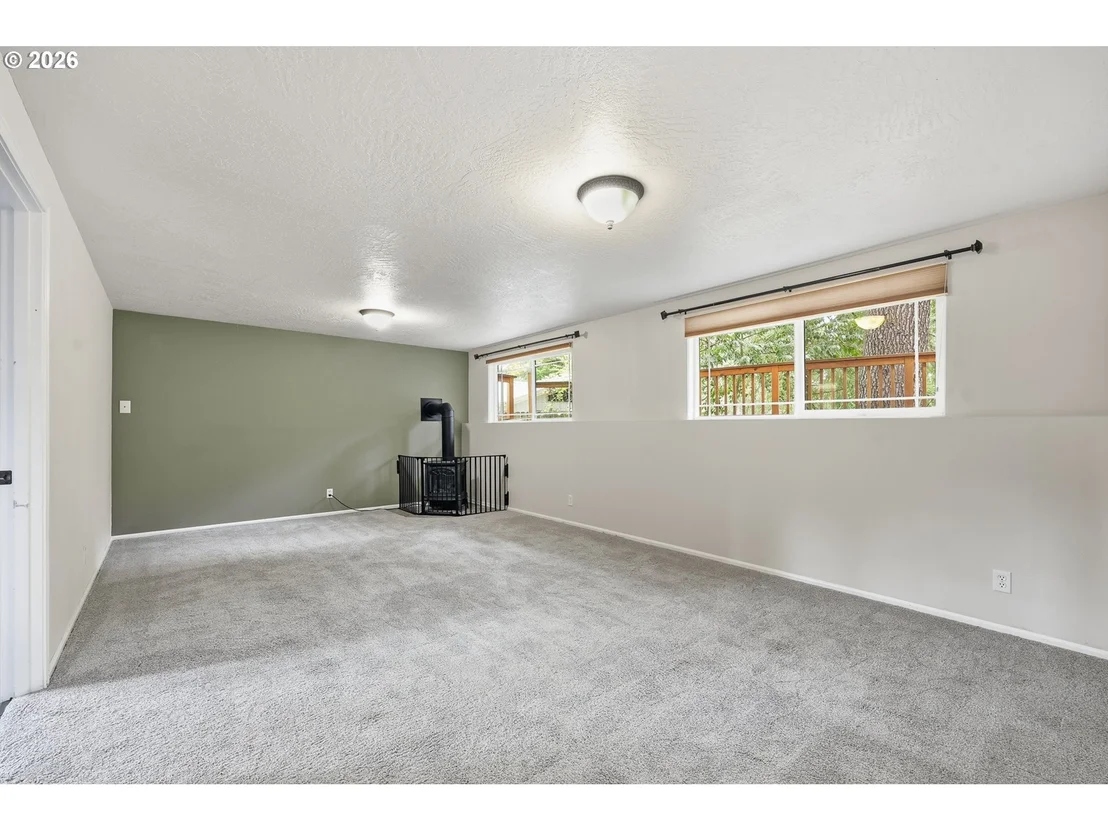 Photo of 30 COACHMAN DR