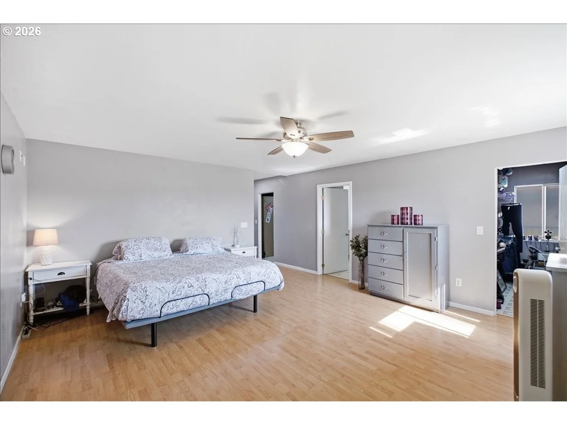 Photo of 34976 KAMPH DR