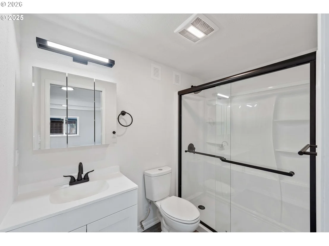 Photo of 165 N 15TH ST