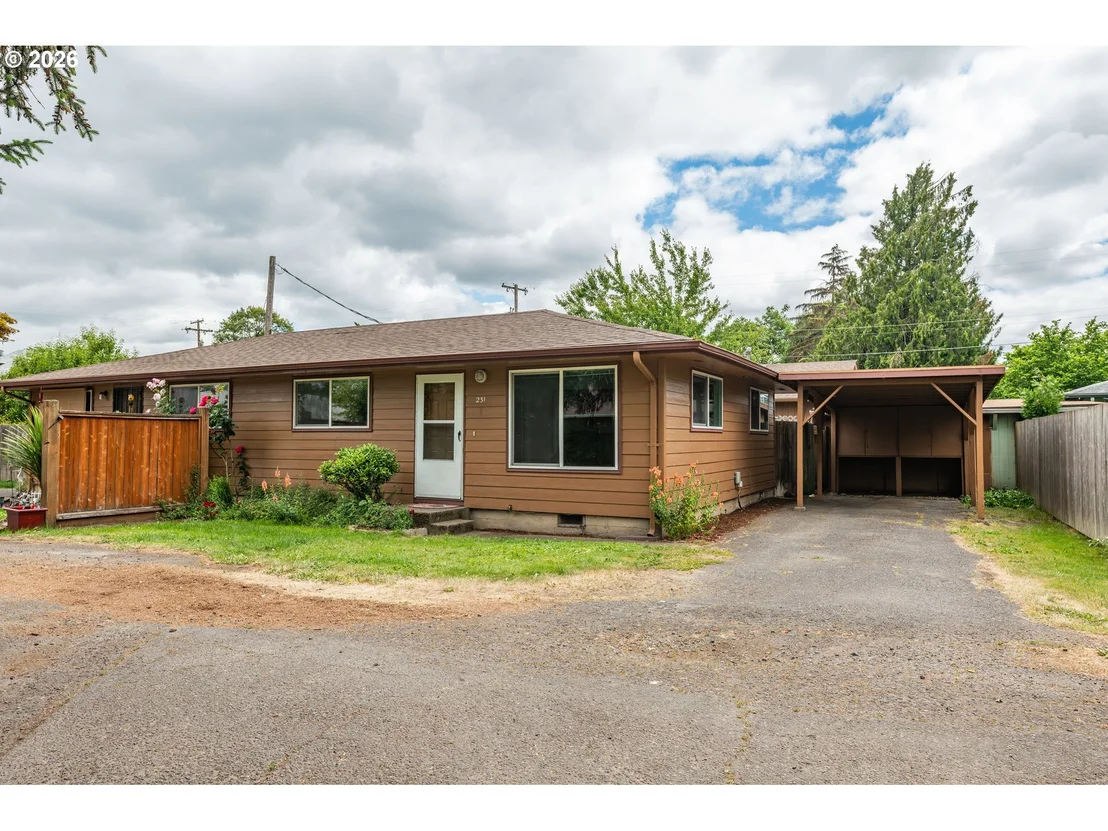 Photo of 229 HOLEMAN AVE
