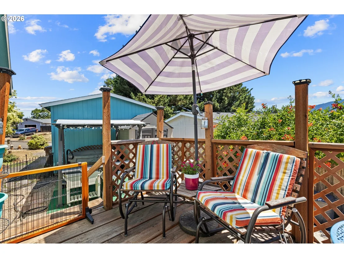 Photo of 736 PENNY LN