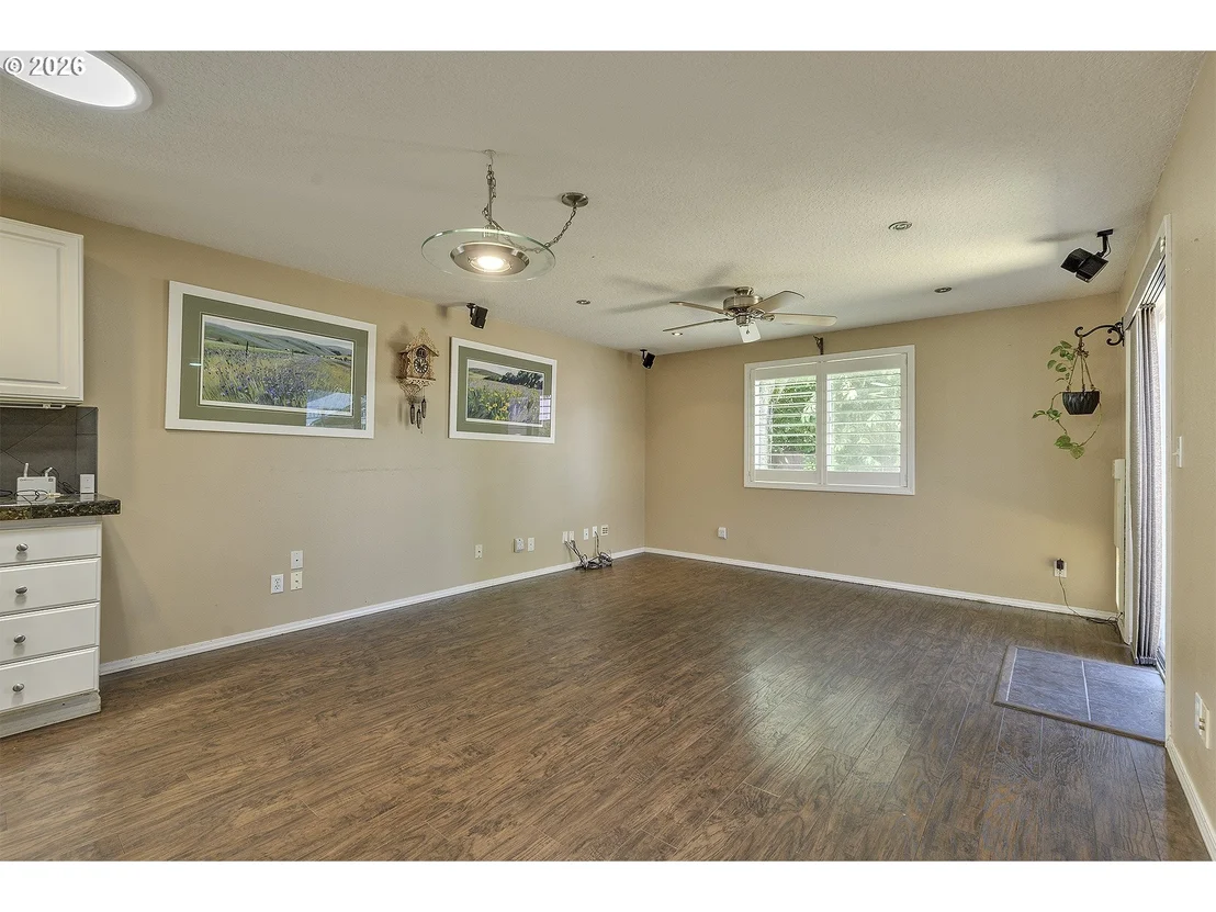 Photo of 1235 CRYSTAL LN