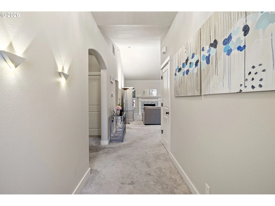 Photo of 963 PENNINGTON CT