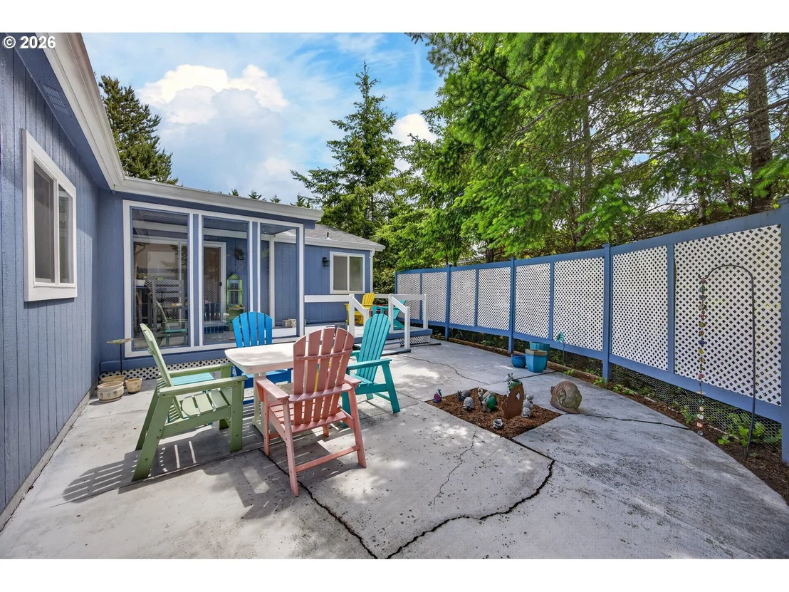 Photo of 438 SHERWOOD LOOP