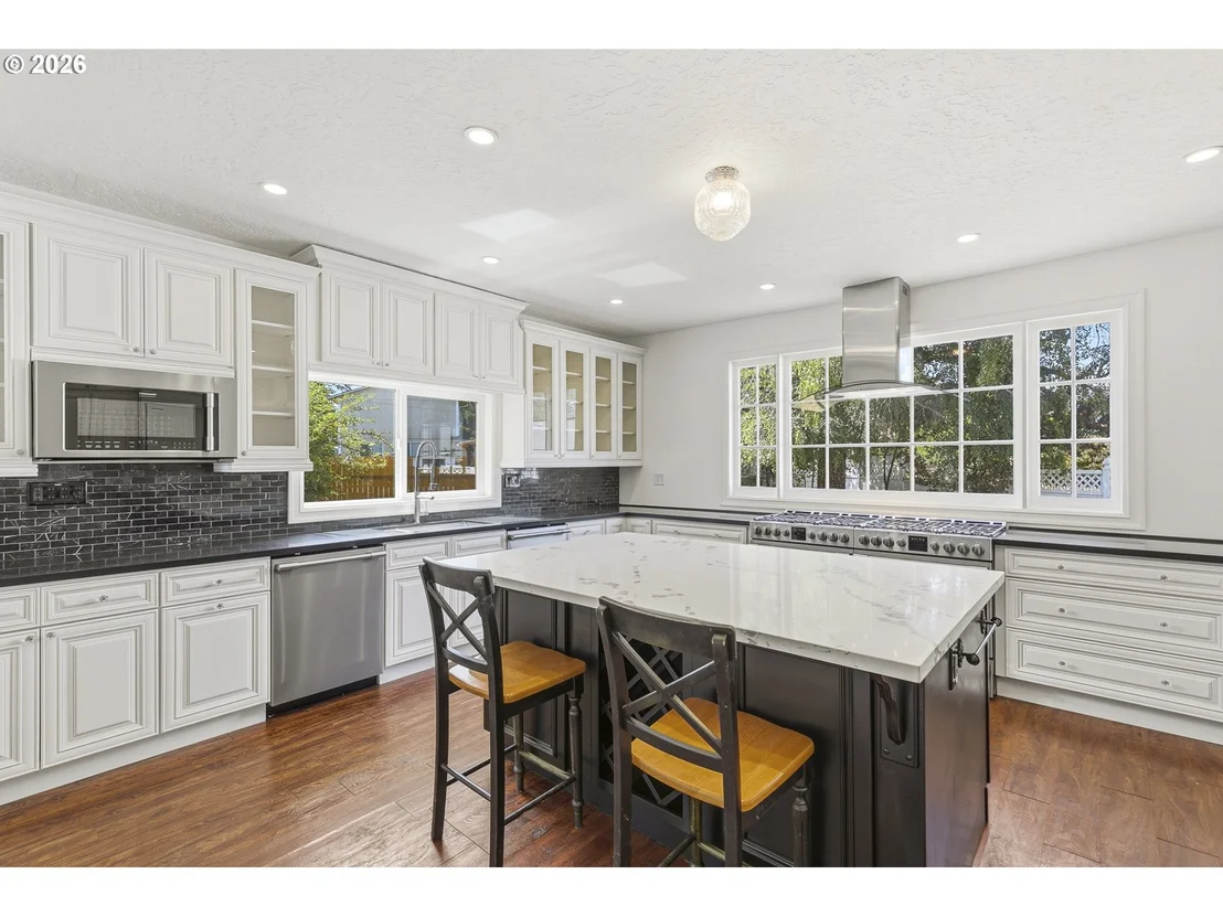 Photo of 1241 DIVISION ST