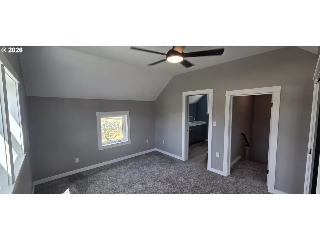 Photo of 867 S 3RD ST