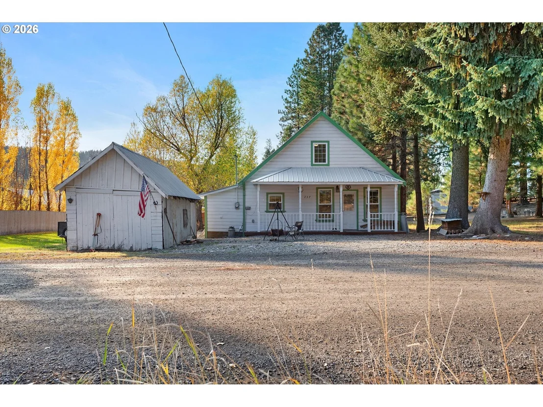 Photo of 237 BONANZA ST