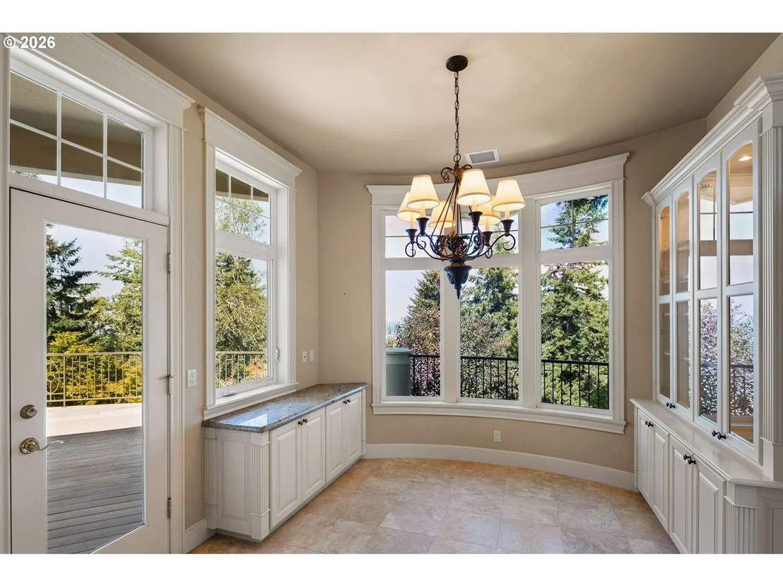 Photo of 2663 RIDGEMONT DR