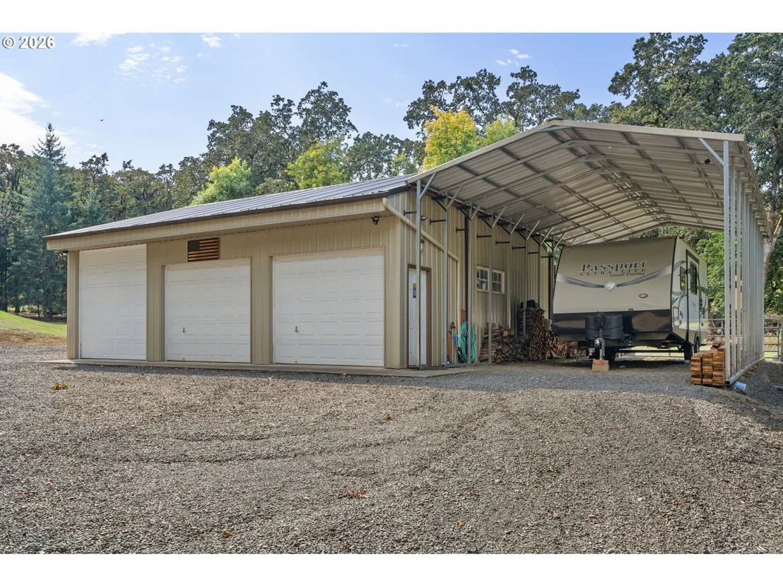 Photo of 26385 SHADY OAK DR