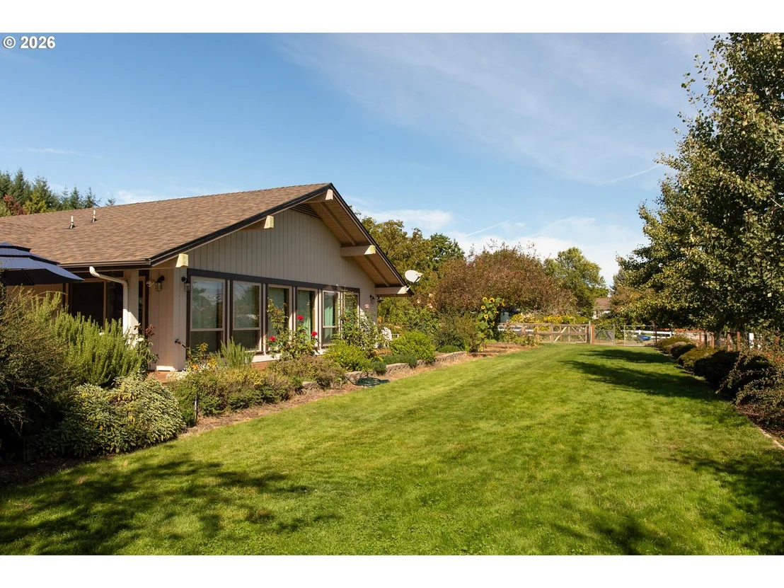 Photo of 2212 SE POWELLS RD