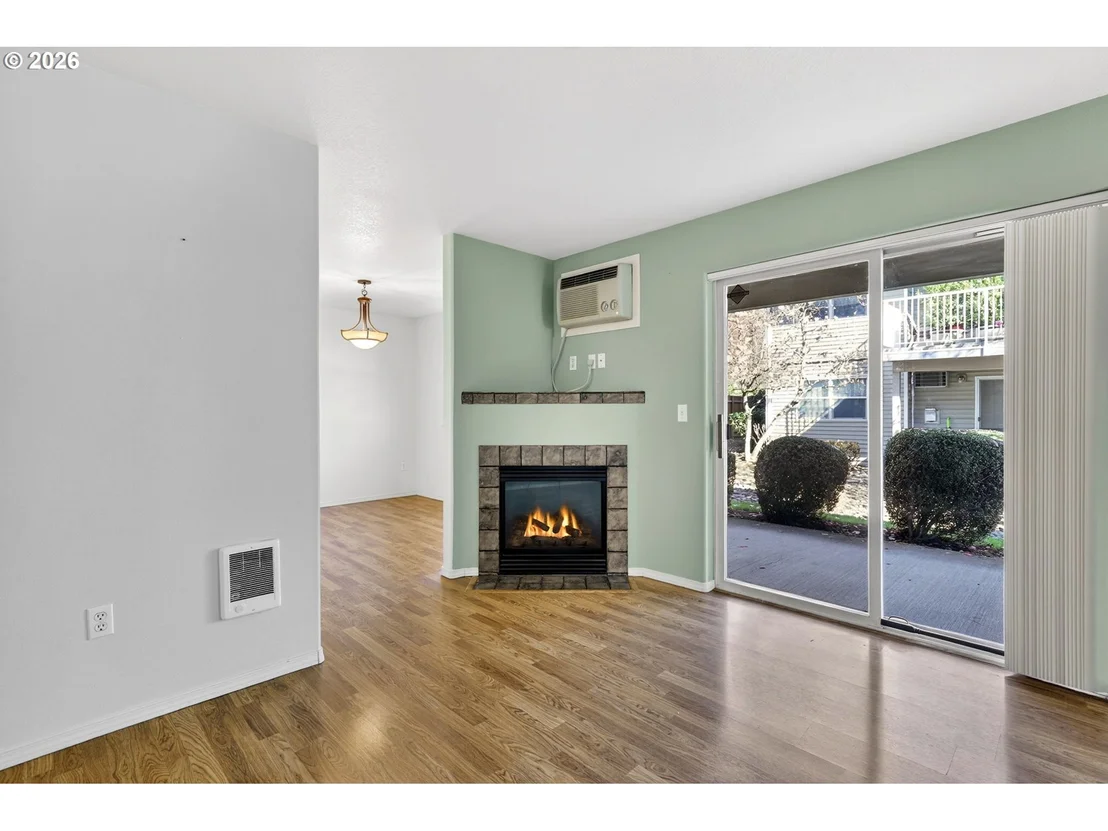 Photo of Unit 162 at 4606 W POWELL BLVD