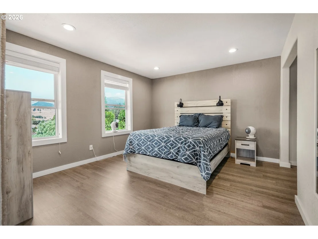 Photo of 216 TERRACE DR