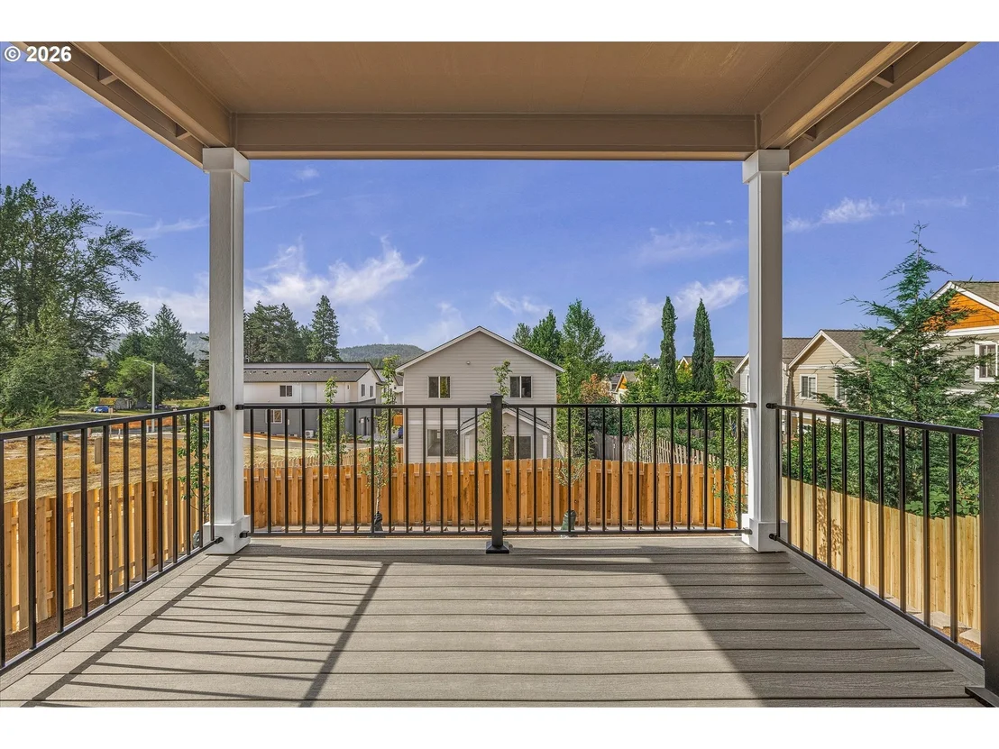 Photo of 291 NW MAWRCREST AVE