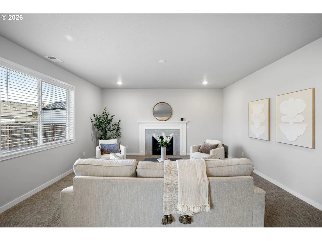Photo of 2452 W 9TH AVE