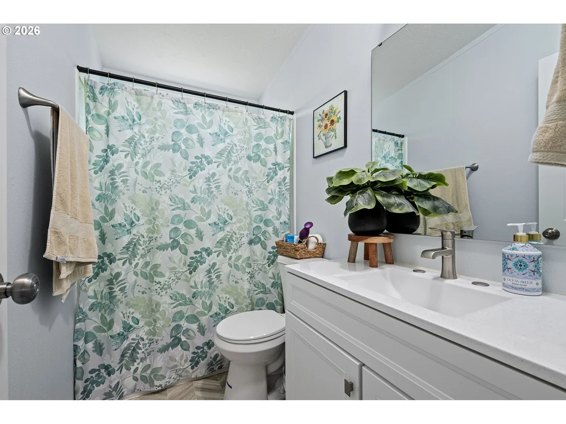 Photo of 518 SCOTTS GLEN DR