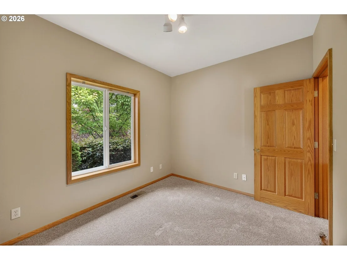 Photo of 720 KINGS AVE