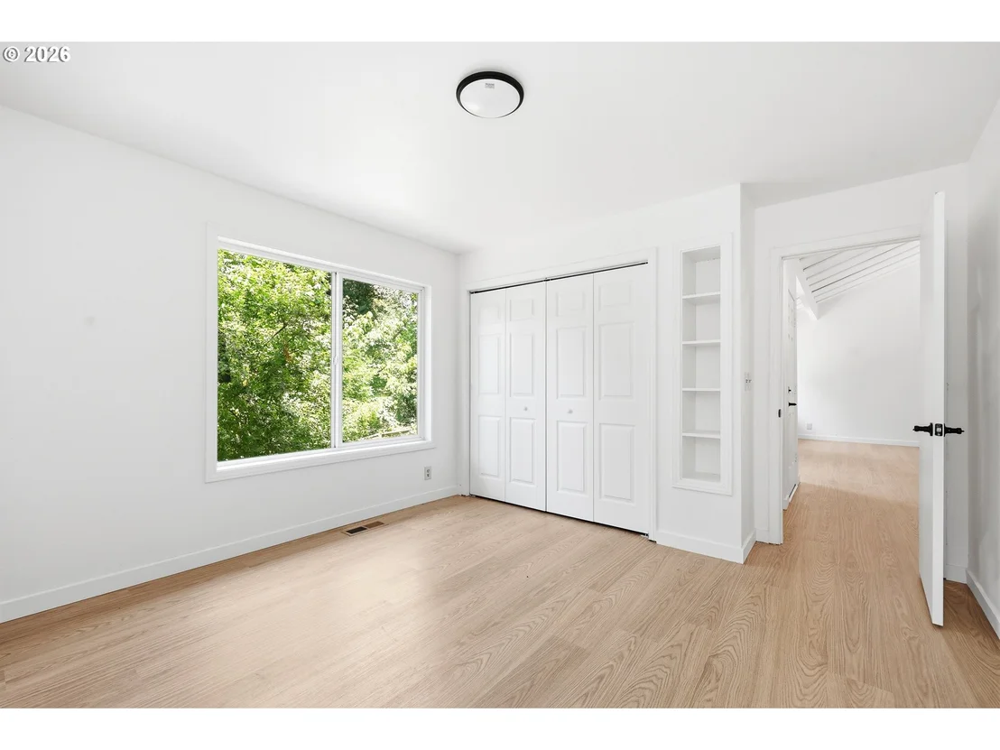 Photo of 7048 GLACIER DR