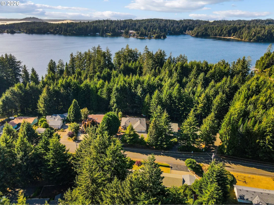 Photo of 83534 CLEAR LAKE RD
