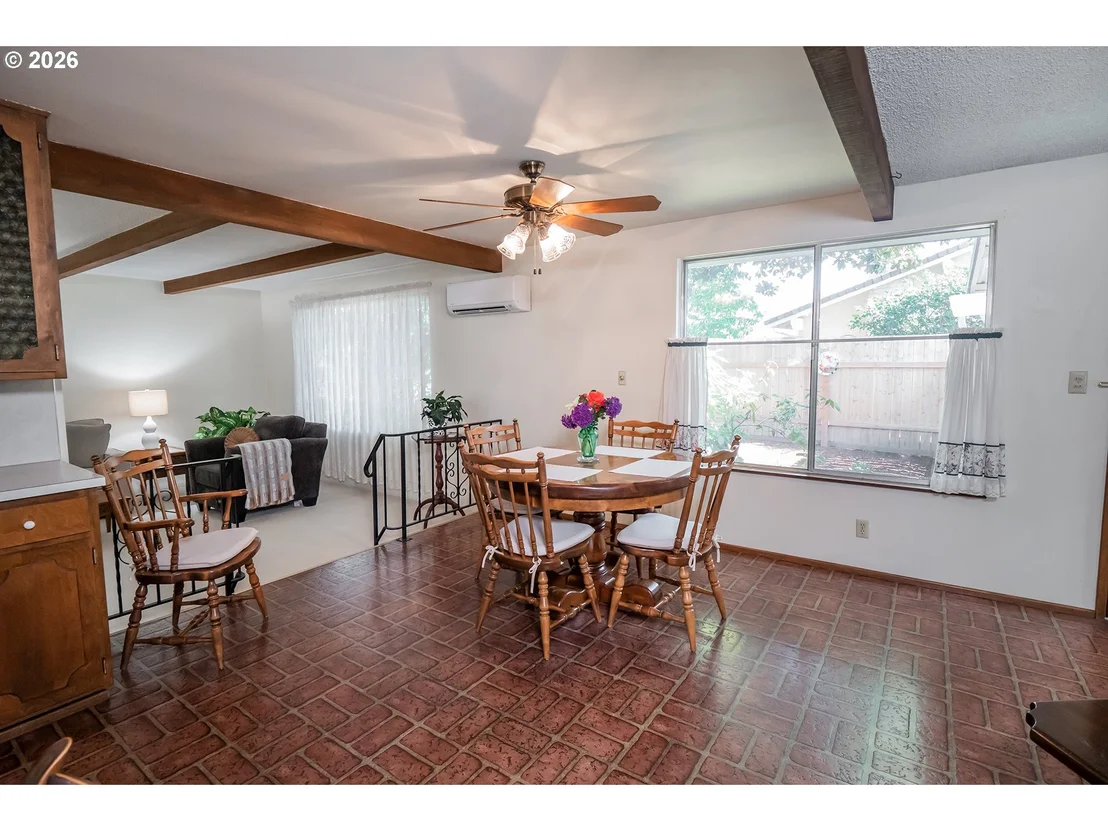 Photo of 1421 Lawnridge AVE