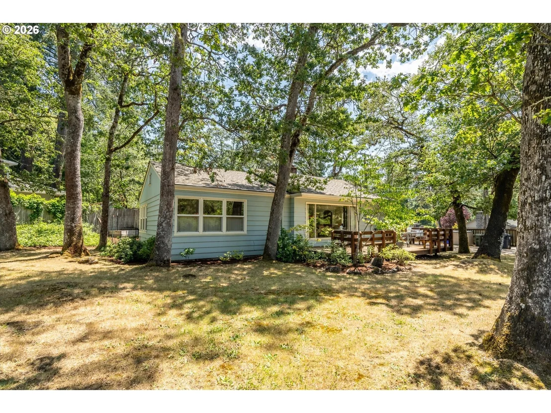 Photo of 190 W 36TH AVE
