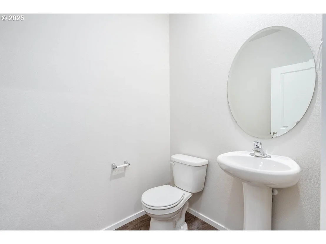 Photo of 422 Reno ST NE