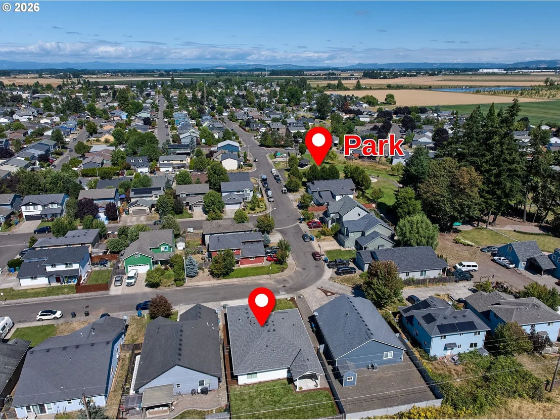 Photo of 542 E ELM LOOP