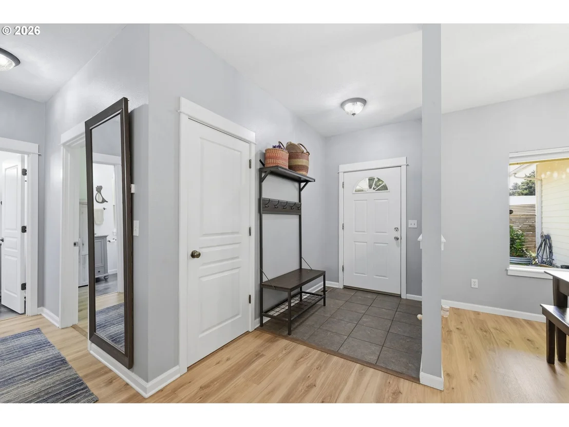 Photo of 2910 RIVER RD