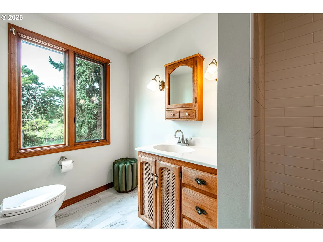 Photo of 441 W D ST