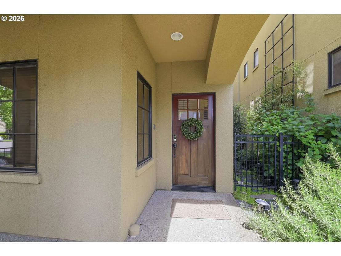 Photo of 2909 LORD BYRON PL